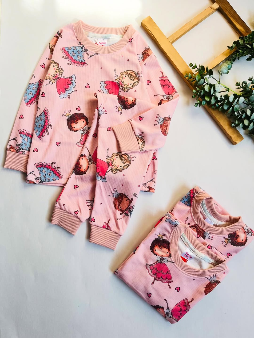 ست بلوز و شلوار دخترانه مدل دخترک پرنسسی کد ۱۱۵۷ برند karina kids