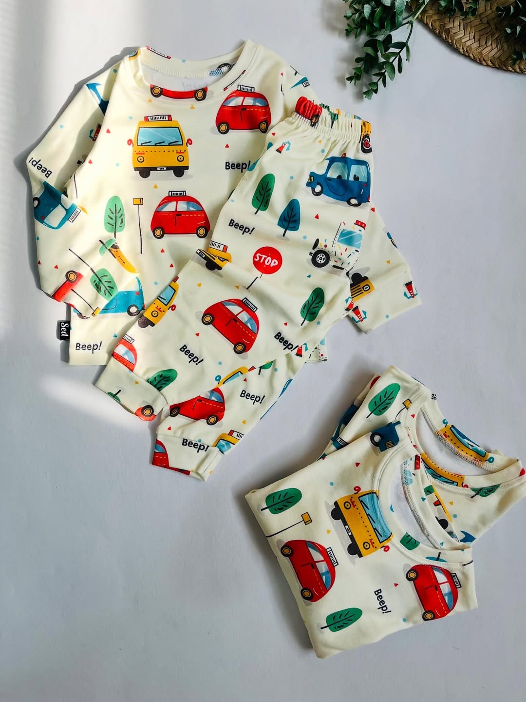 ست بلوز و شلوار پسرانه طرح ماشین کد ۱۱۶۰ برند sed